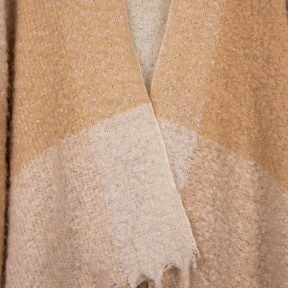 Free People tan and white fringe shawl-OS - Picture 2 of 4